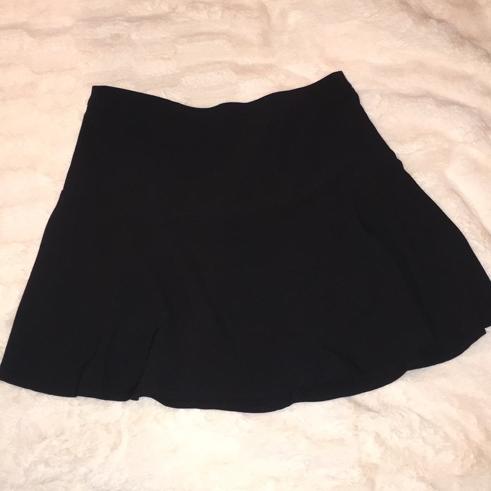 Black skirt - polyester